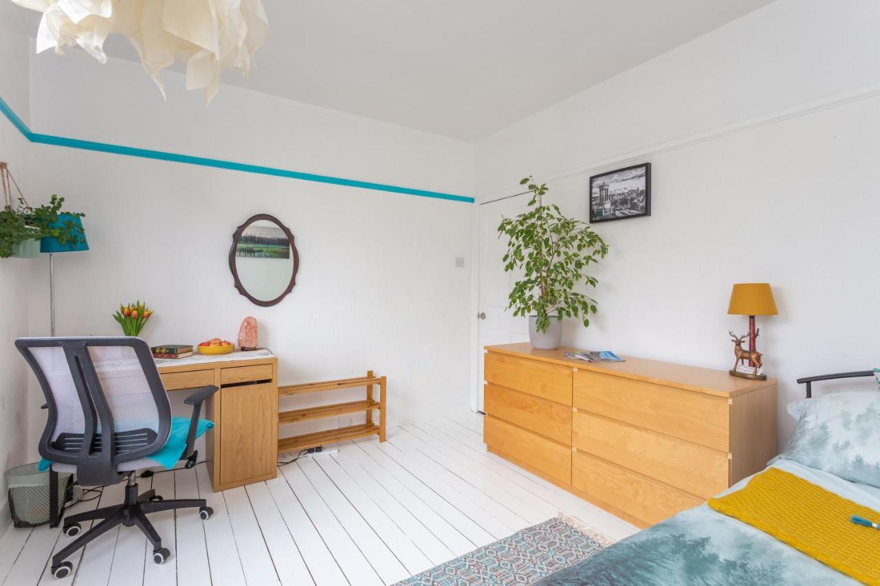 Bright & Spacious Double Room With Garden View- Close To Airport & City Centre Edinburgh Luaran gambar