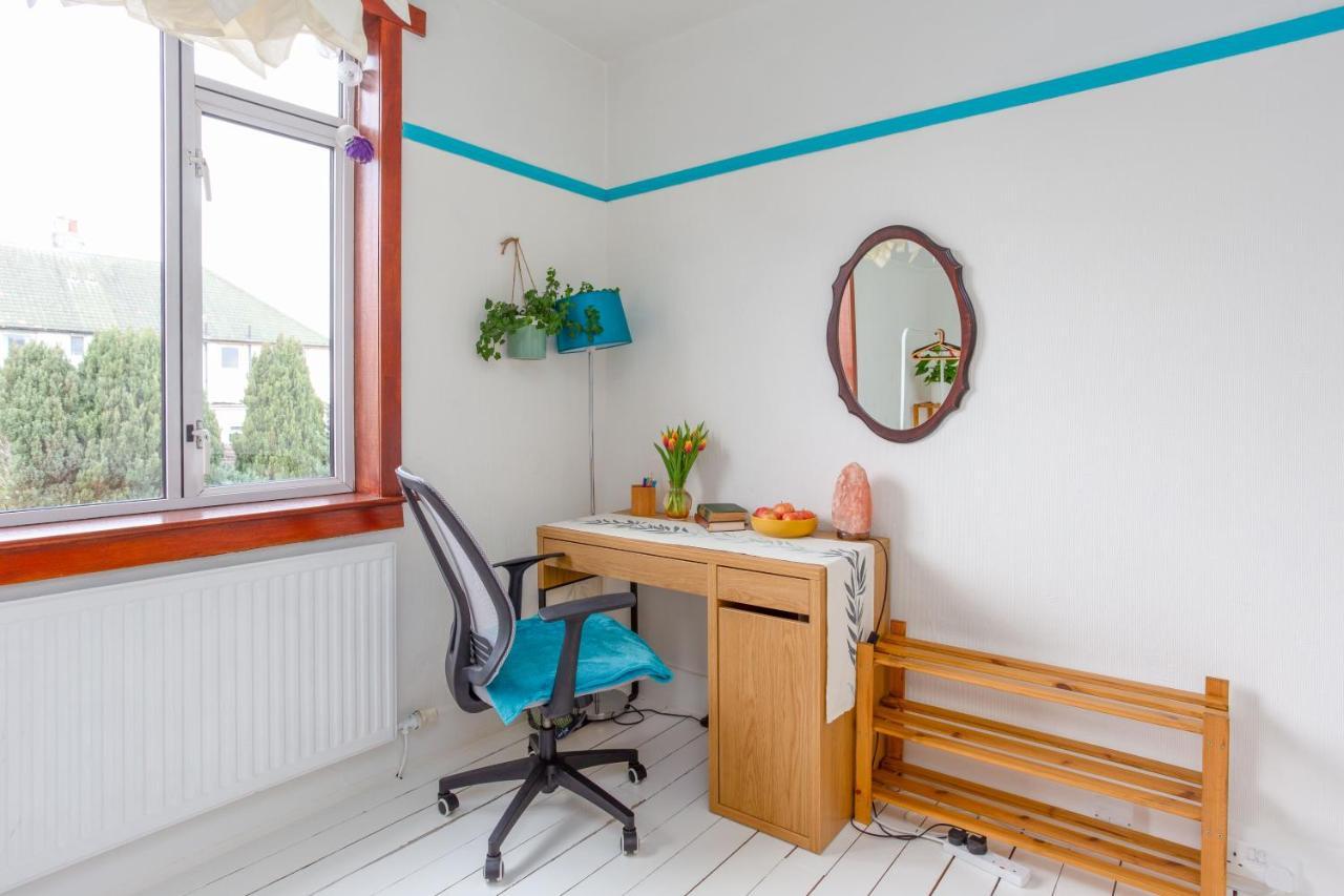 Bright & Spacious Double Room With Garden View- Close To Airport & City Centre Edinburgh Luaran gambar